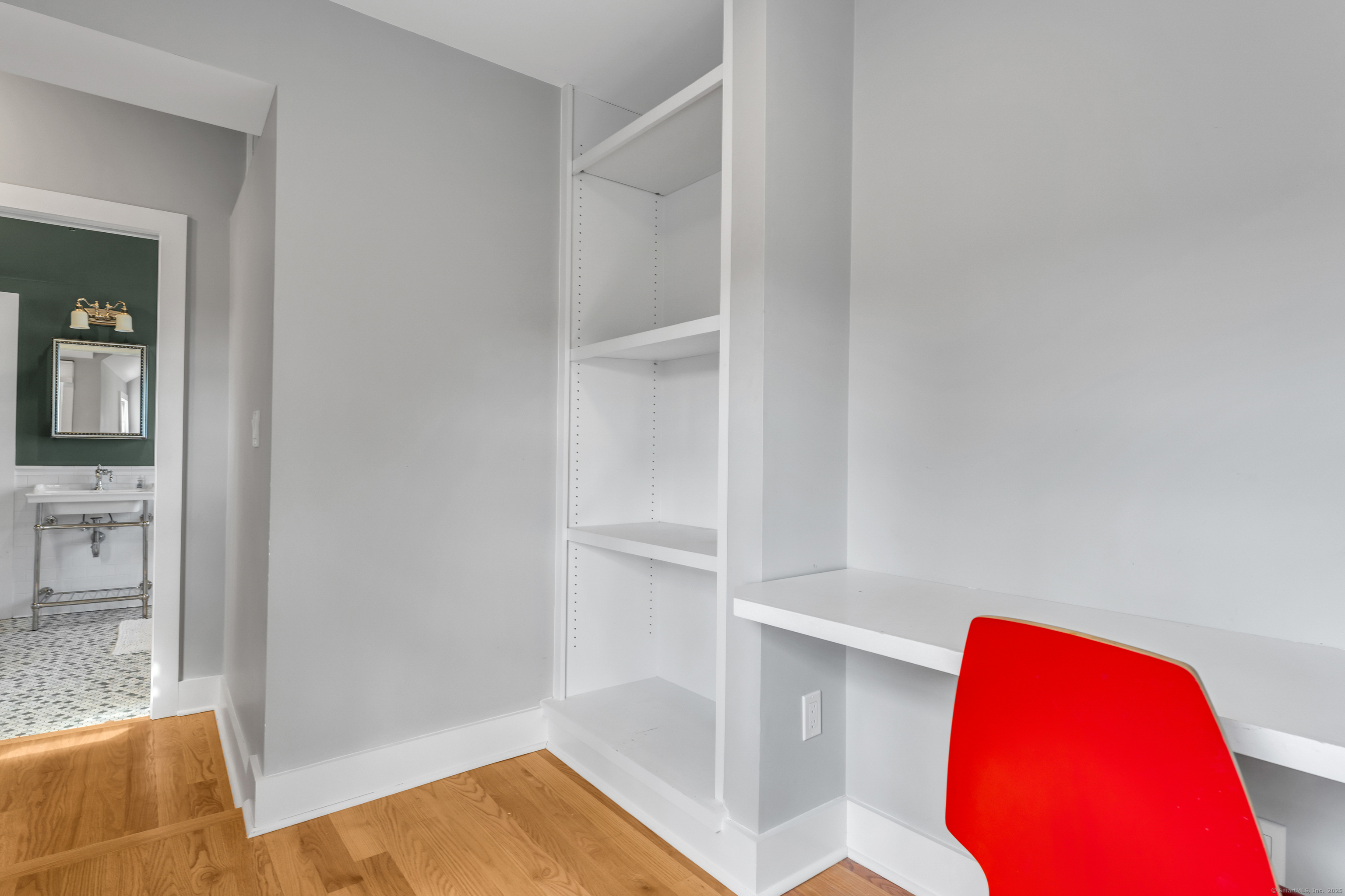 387 N River Street, Guilford, Connecticut image 34