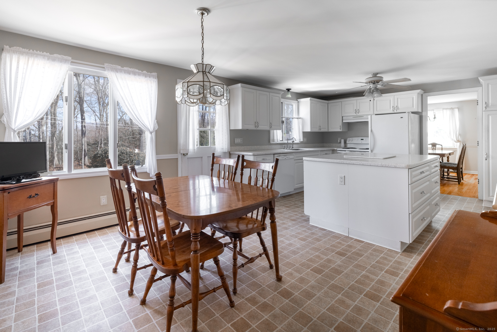 246 Westmont Drive, Waterbury, Connecticut image 8