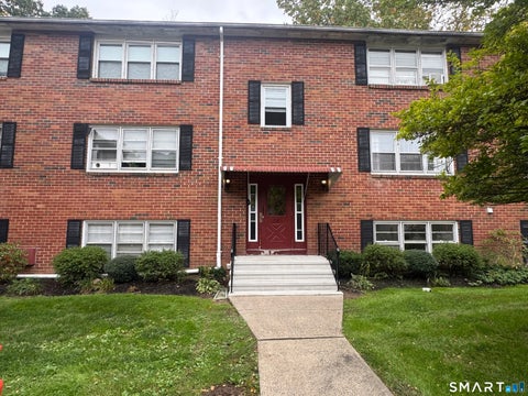 Photo of 79 Colebrook Court #B, Branford, CT 06405 (MLS # 24216019)