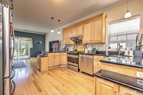 Tiny photo for 12 Landin Street #B, Woodbridge, CT 06525 (MLS # 24160976)