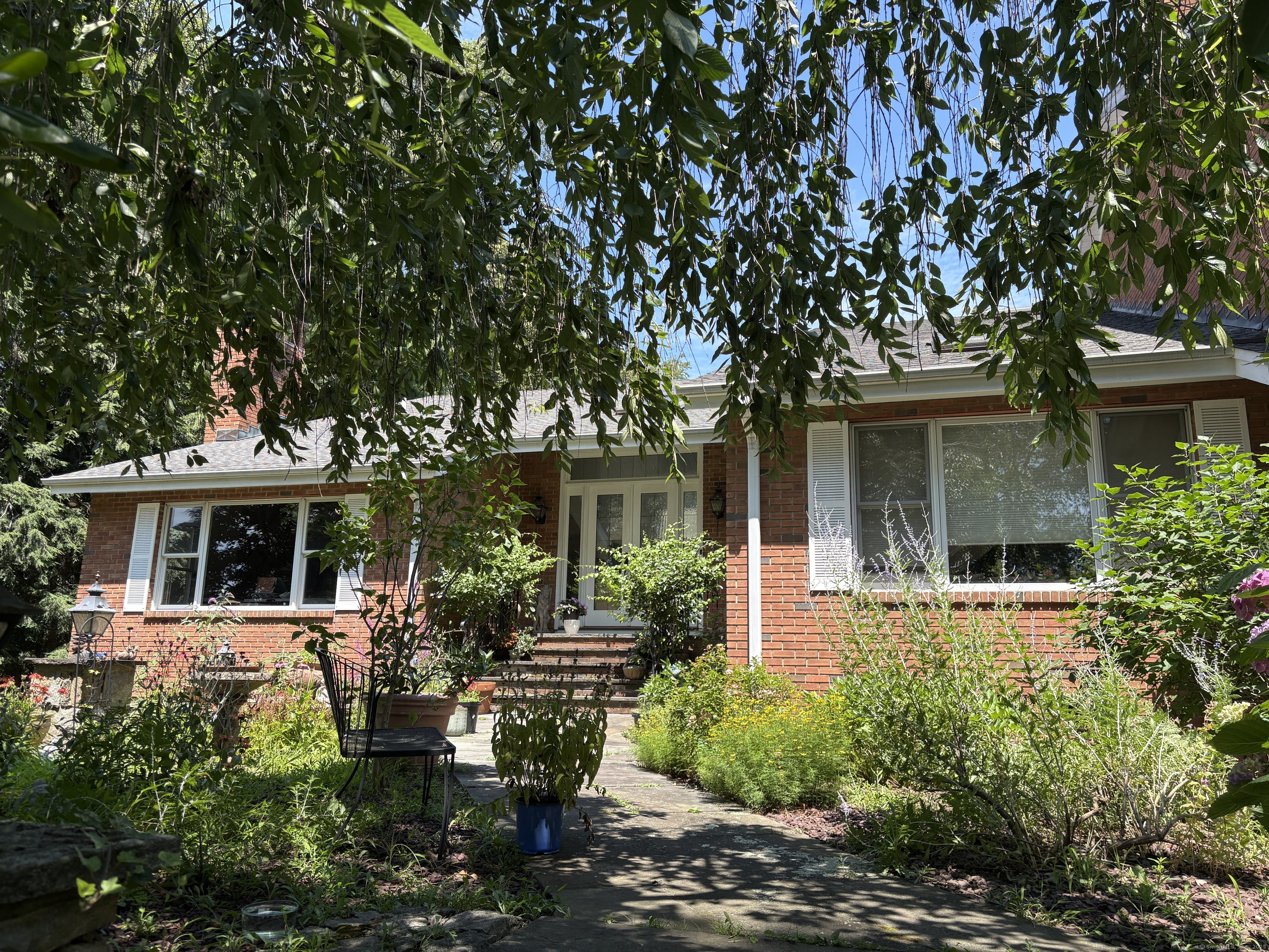 25 Cogswell Lane