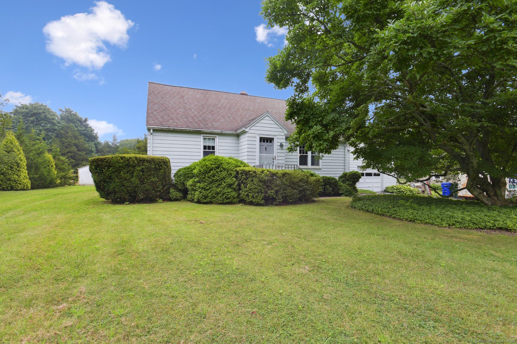 Property for Sale at 1124 Flanders Road, Groton, Connecticut - Bedrooms: 3 
Bathrooms: 1 
Rooms: 6  - $329,000
