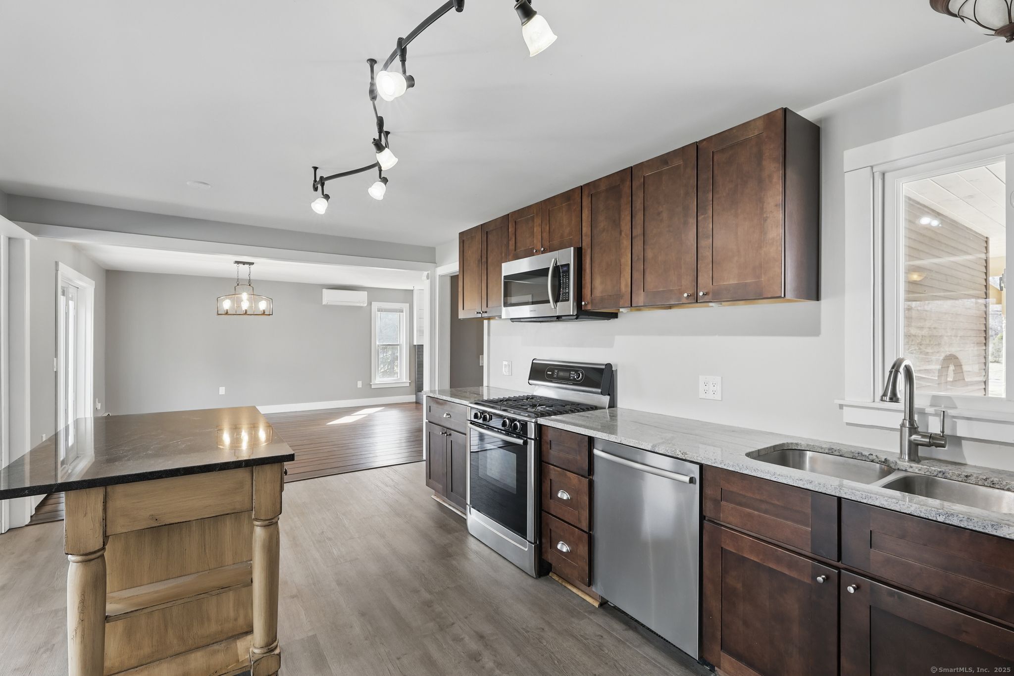 203 Abbe Road, Enfield, Connecticut image 7