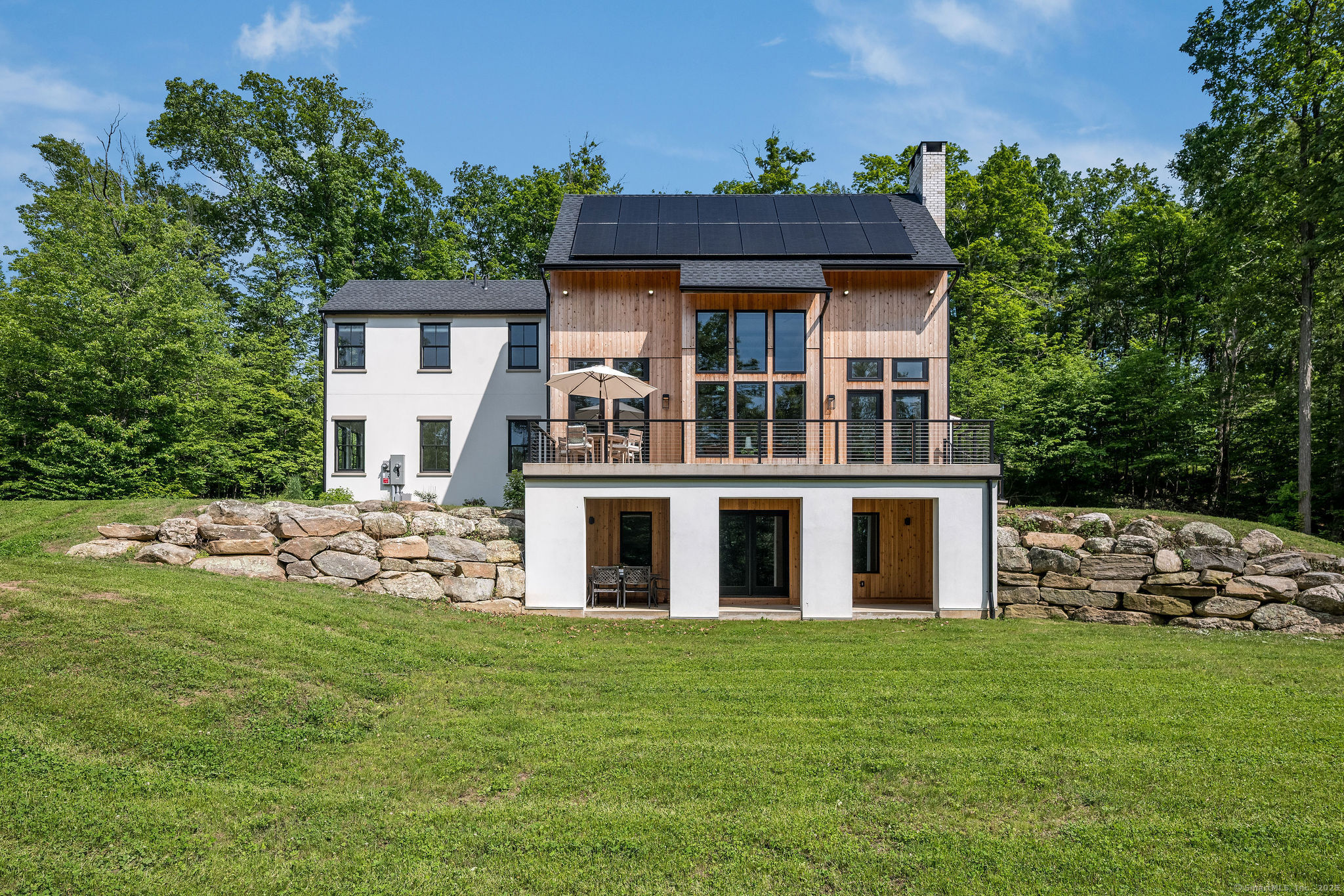 5 Rockland Road