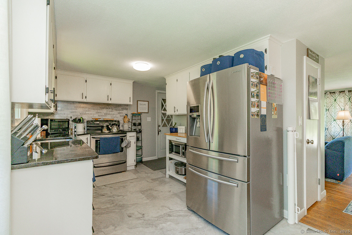 35 Mcmurray Drive, Berlin, Connecticut image 4