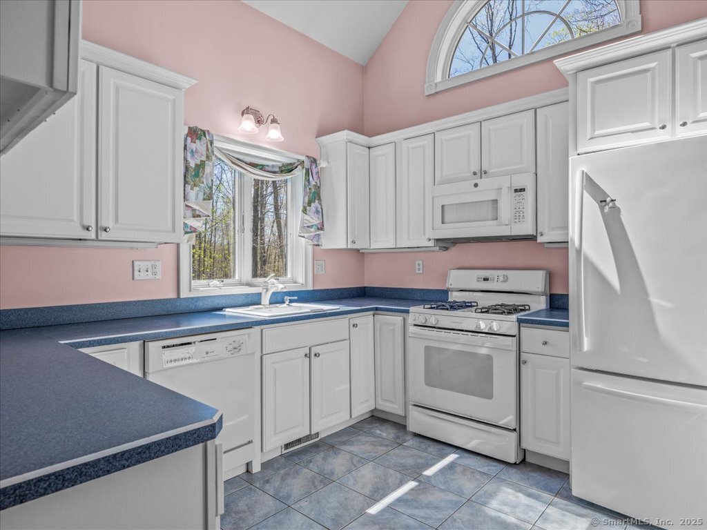 9 Northford Road, Branford, Connecticut image 32