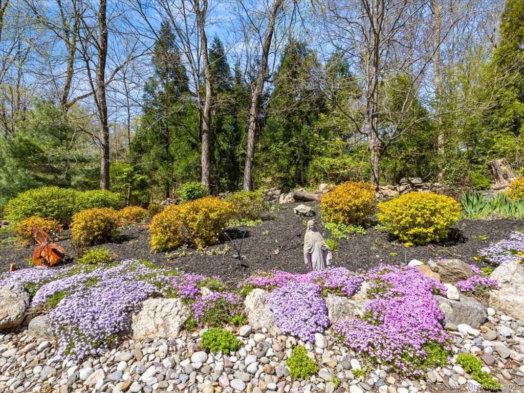 9 Northford Road, Branford, Connecticut image 3