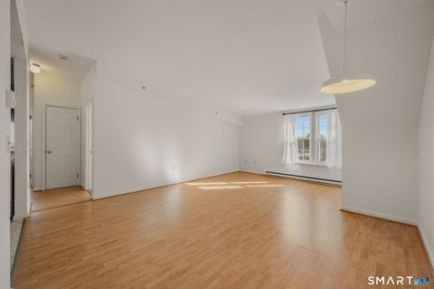 Tiny photo for 82 Sunset Street #APT 73, Waterford, CT 06385 (MLS # 24152055)