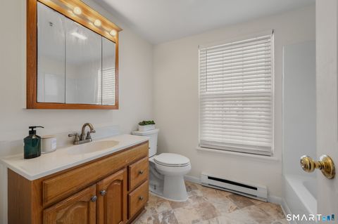 Tiny photo for 82 Sunset Street #APT 73, Waterford, CT 06385 (MLS # 24152055)