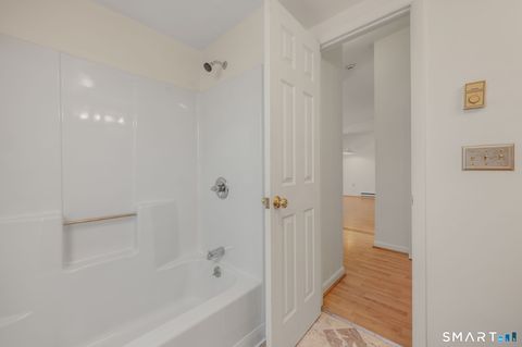 Tiny photo for 82 Sunset Street #APT 73, Waterford, CT 06385 (MLS # 24152055)