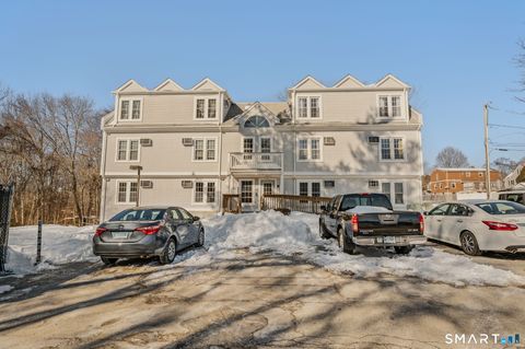 Tiny photo for 82 Sunset Street #APT 73, Waterford, CT 06385 (MLS # 24152055)