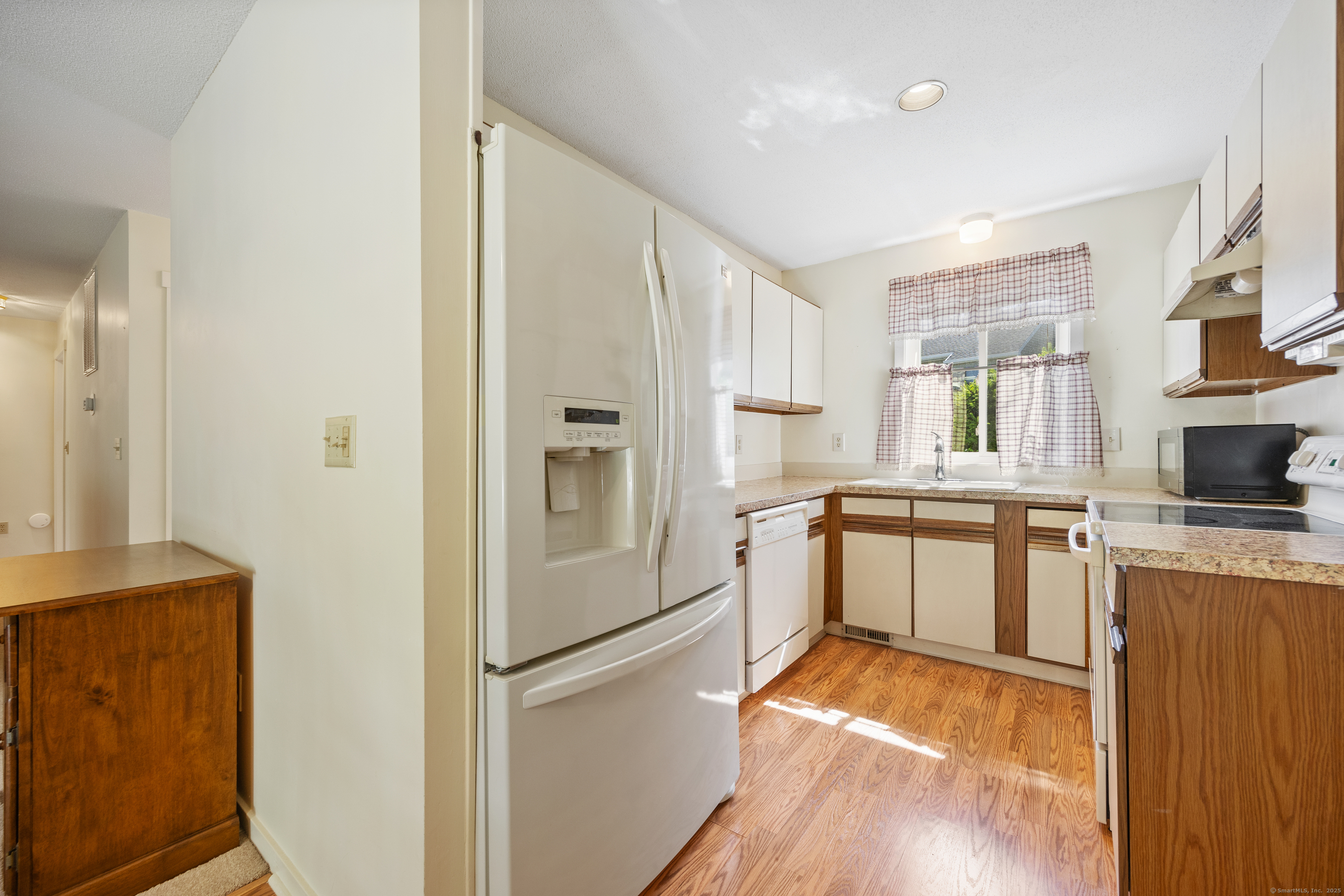 21 Cannon Ridge Drive #21, Watertown, Connecticut image 8