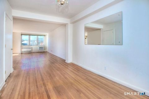 Tiny photo for 4 Putnam Hill Road #2B, Greenwich, CT 06830 (MLS # 24145654)