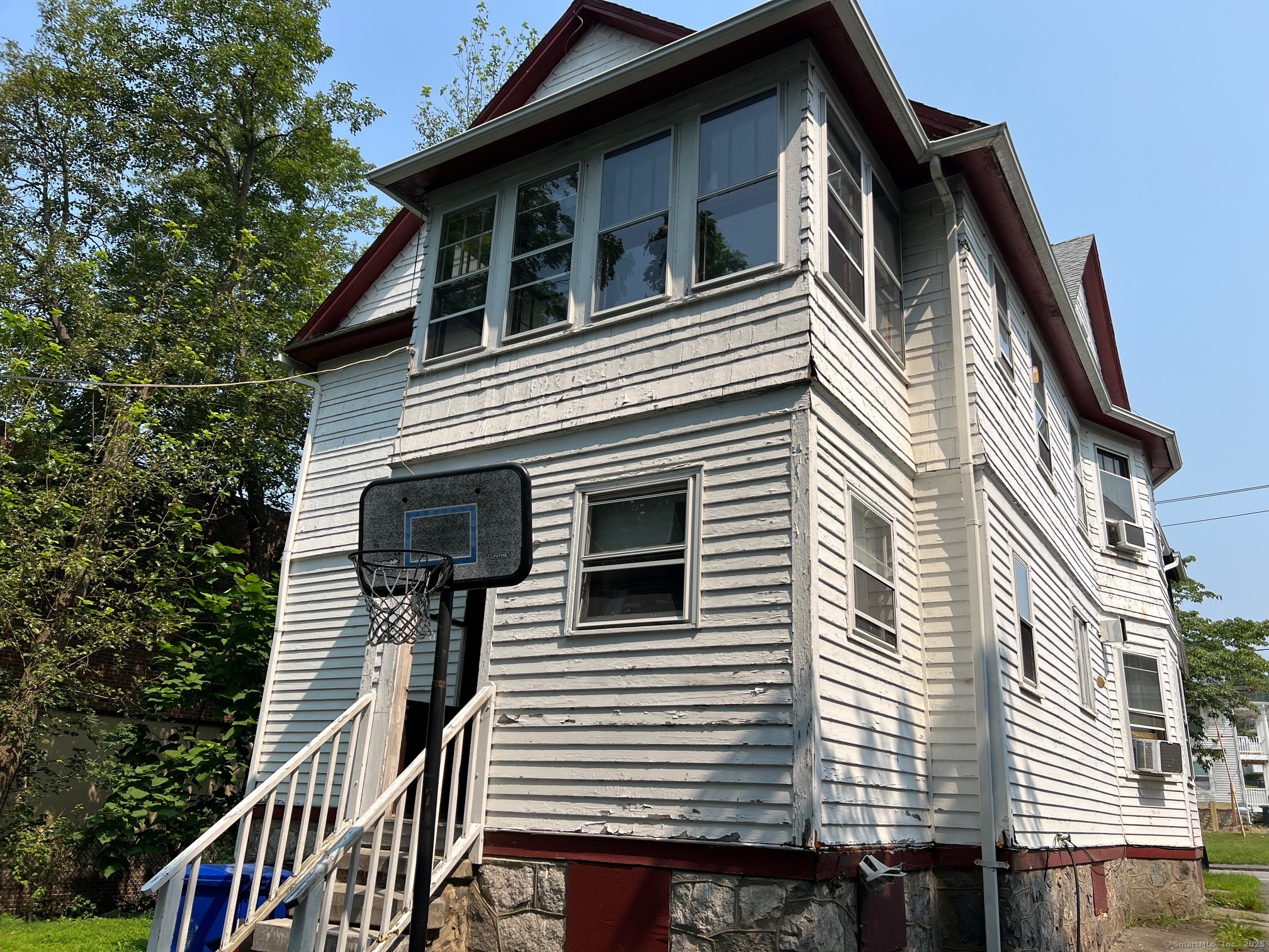 375 N Elm Street