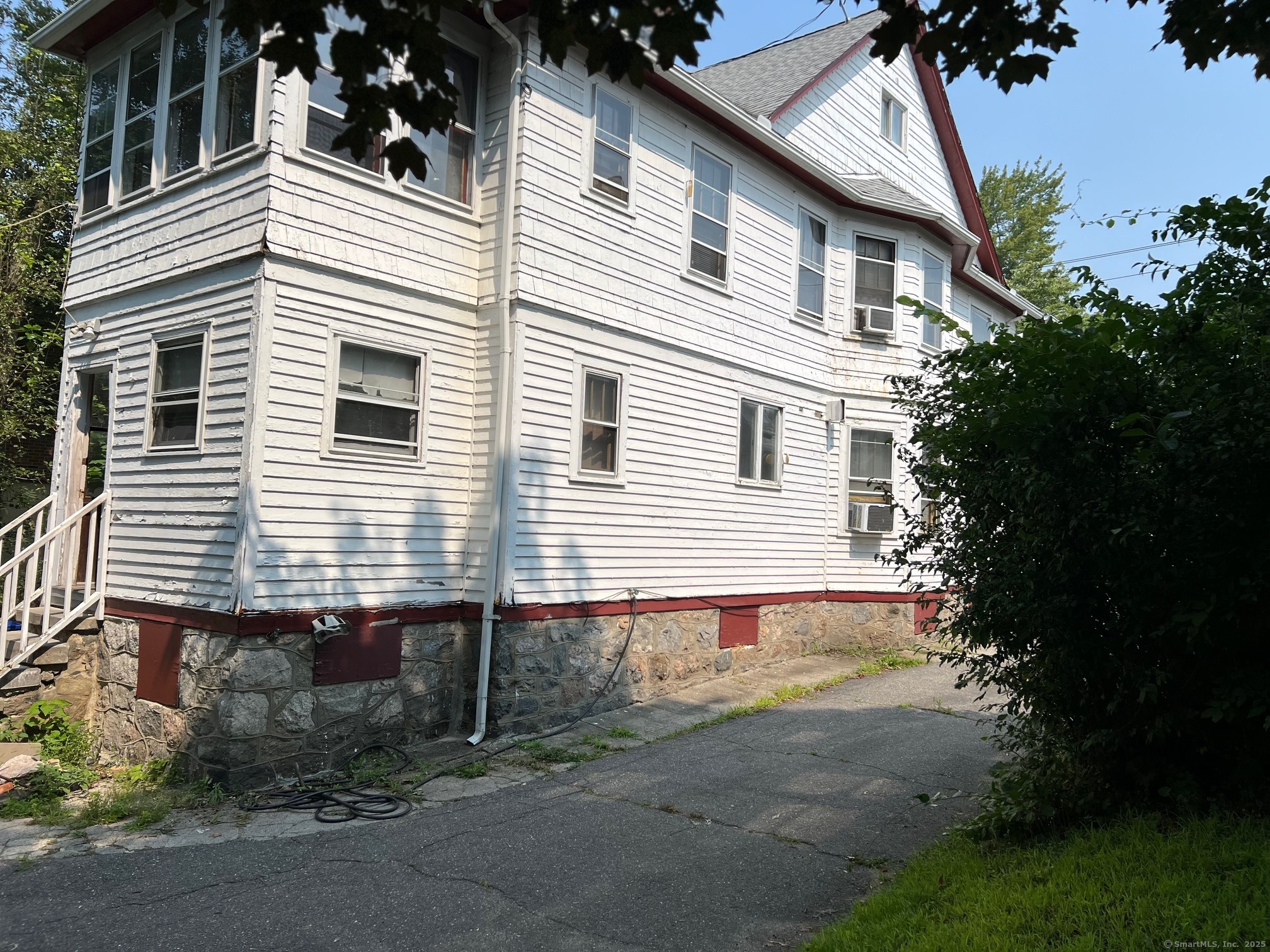 375 N Elm Street