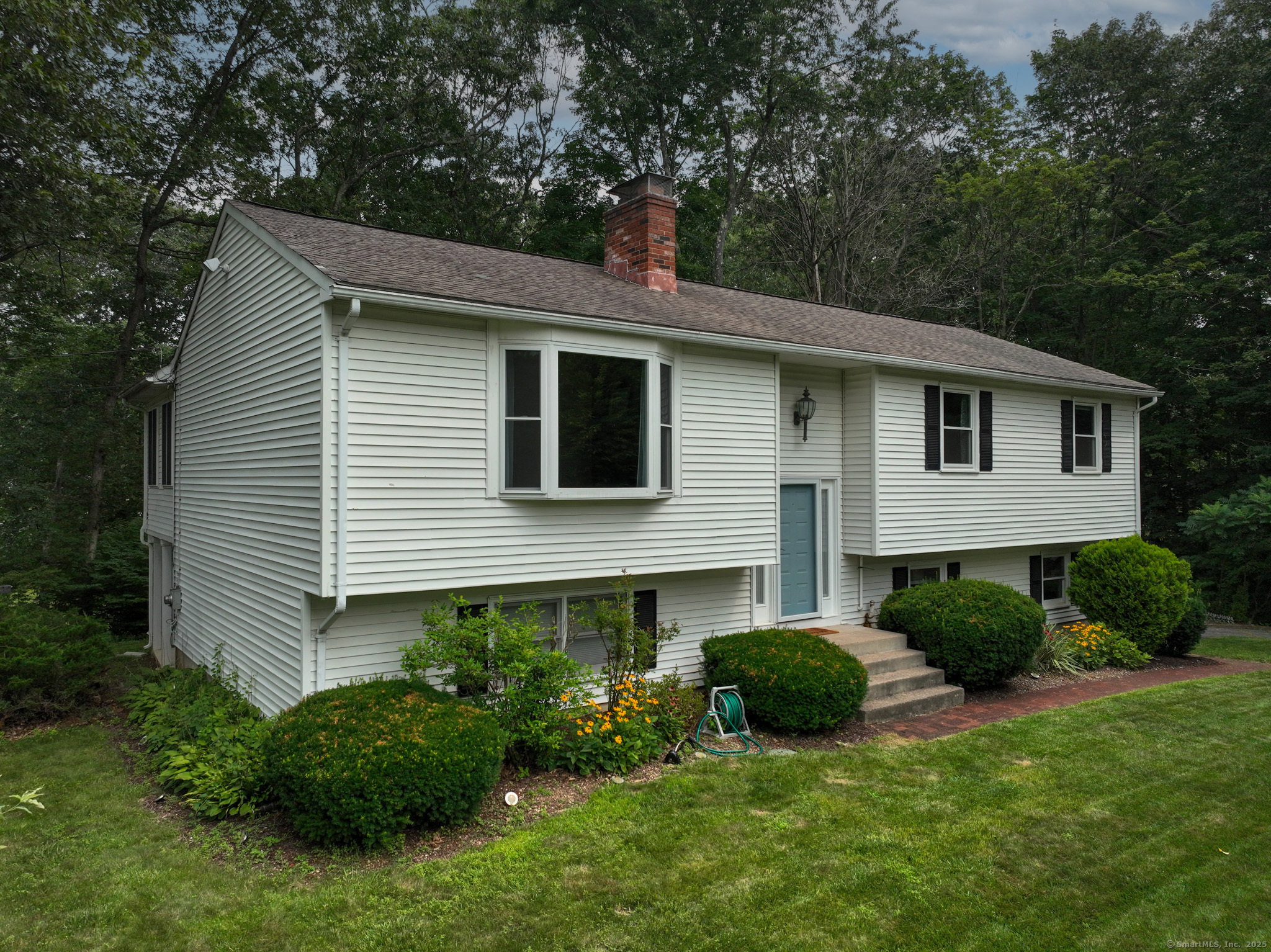 16 Springbrook Lane