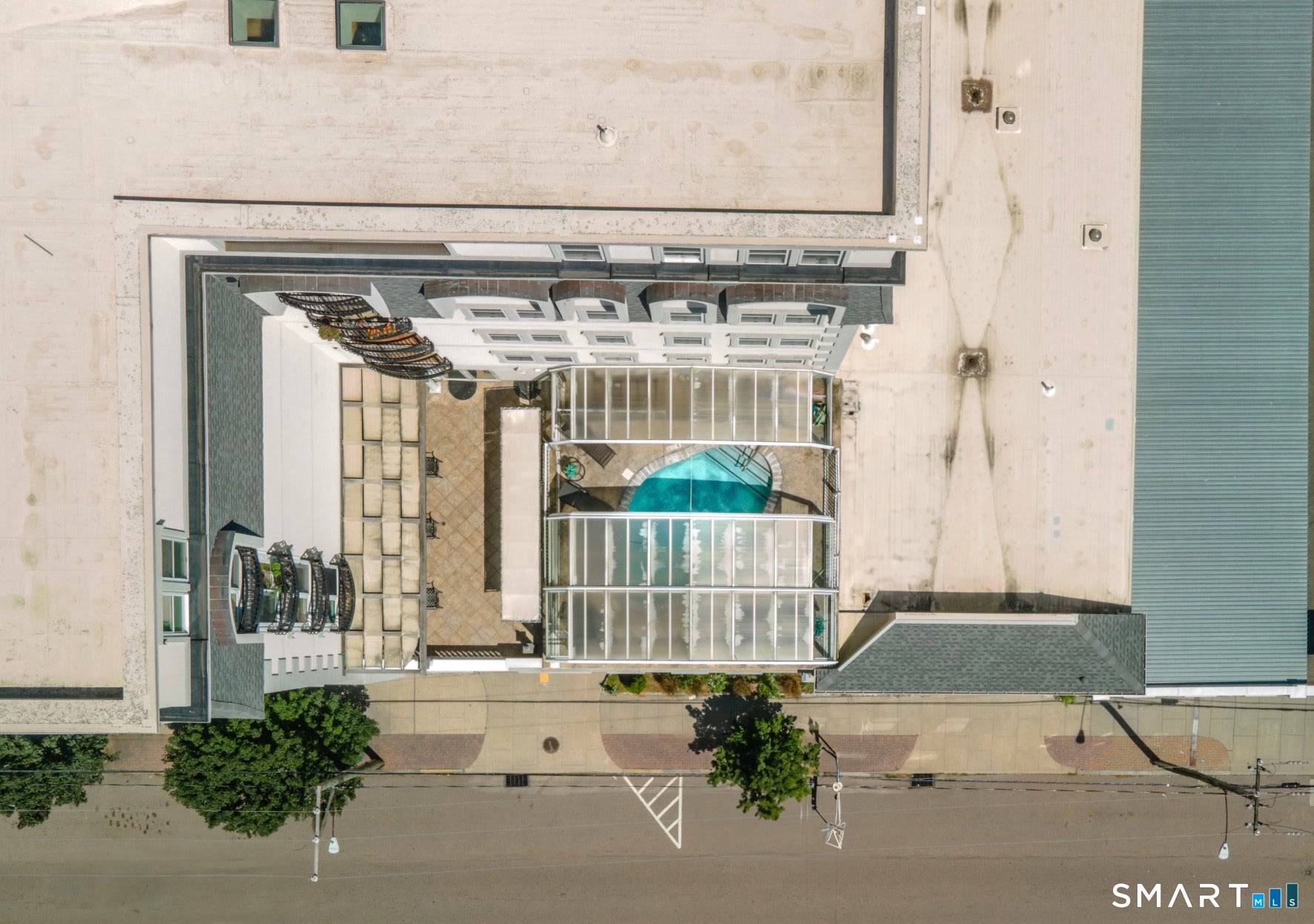 461 Bank Street 302