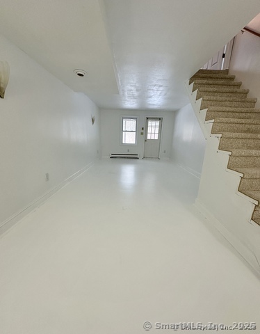 Colchester, Connecticut 06415, United States, 2 Bedrooms Bedrooms, ,2 BathroomsBathrooms,Residential,Pending,461