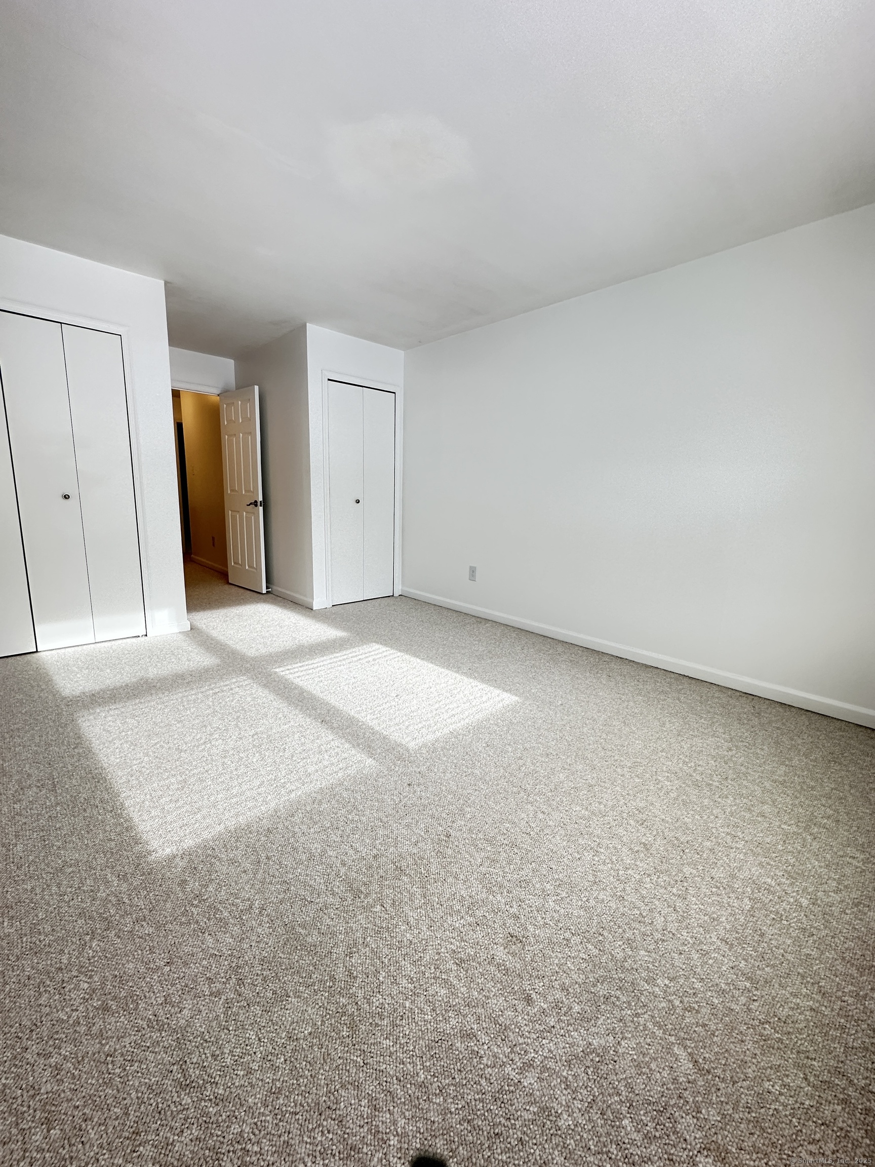 Colchester, Connecticut 06415, United States, 2 Bedrooms Bedrooms, ,2 BathroomsBathrooms,Residential,Pending,461