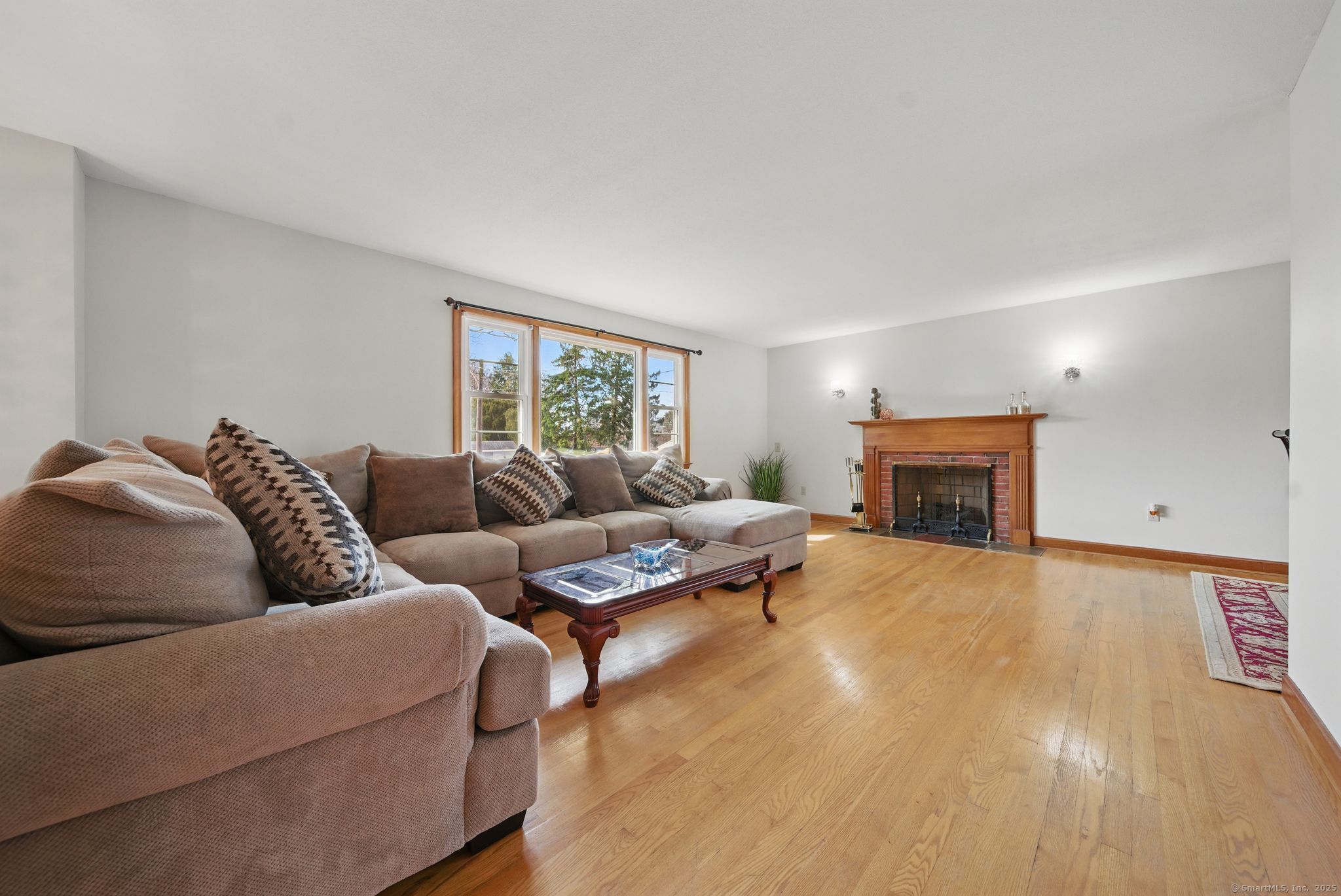 22 Lark Drive, East Hartford, Connecticut image 6