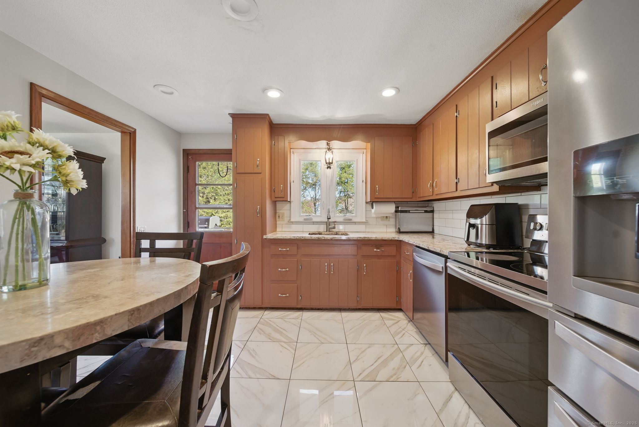 22 Lark Drive, East Hartford, Connecticut image 2