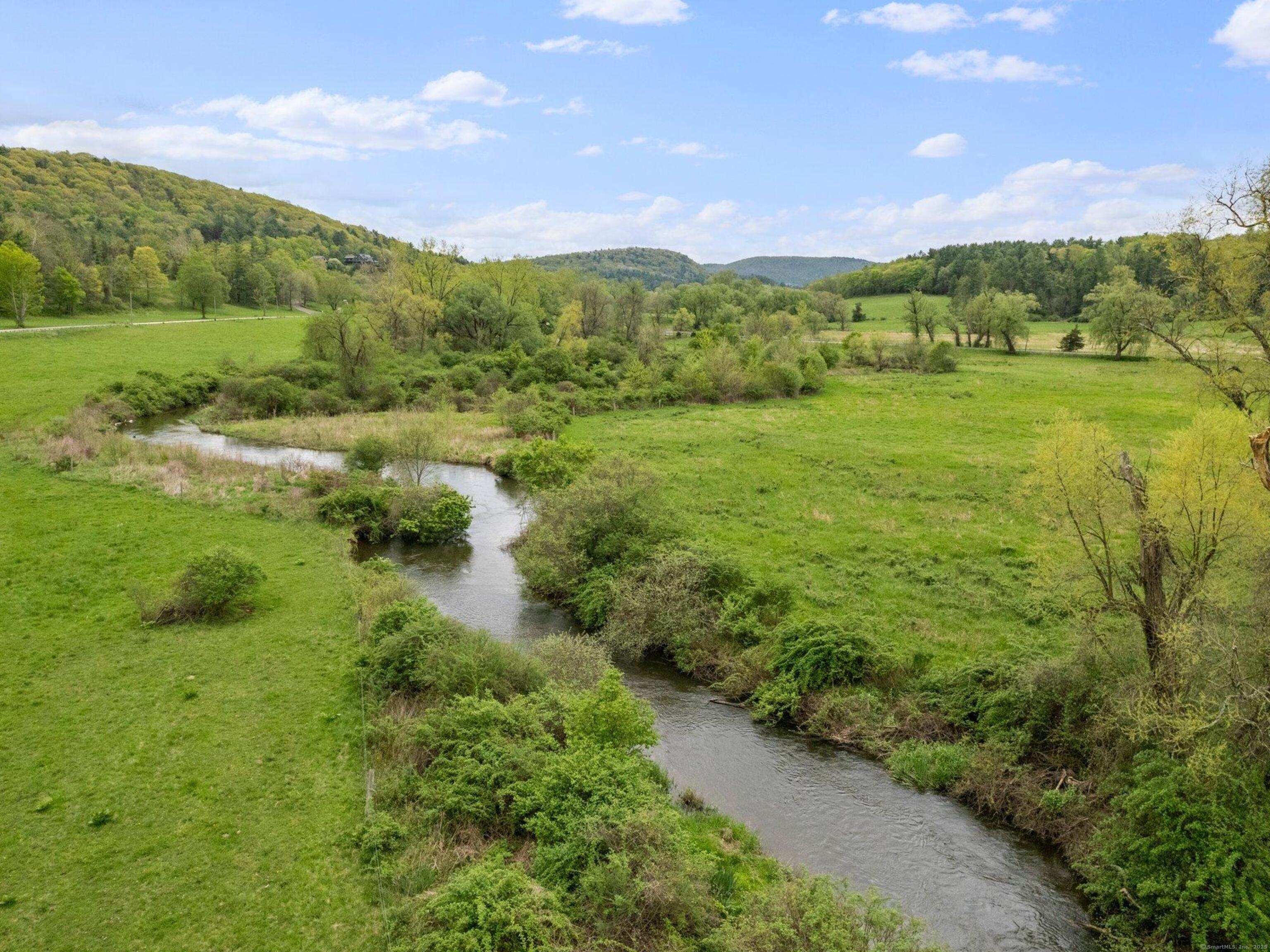 278 and 282 Farnum Road
