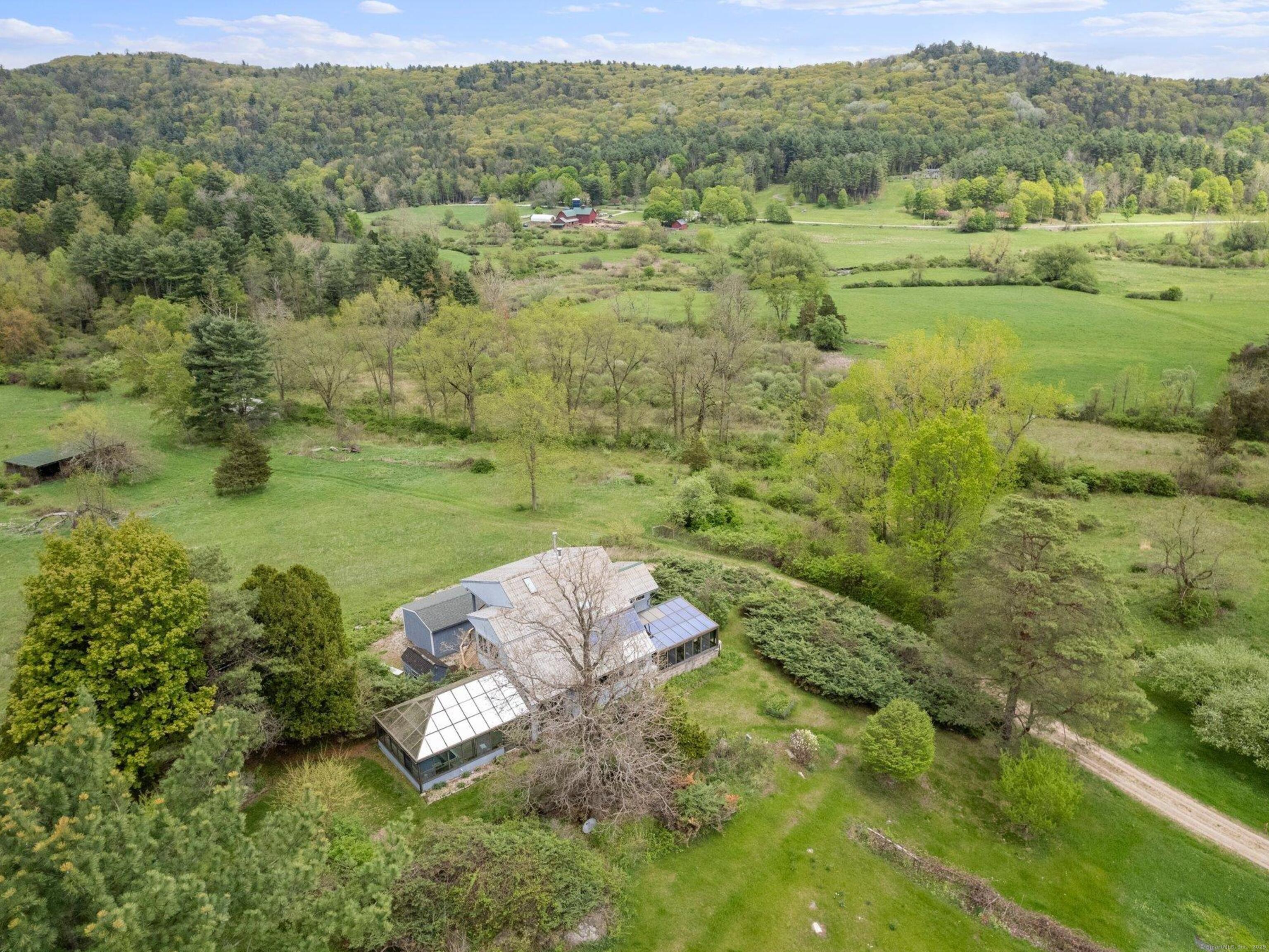 278 and 282 Farnum Road