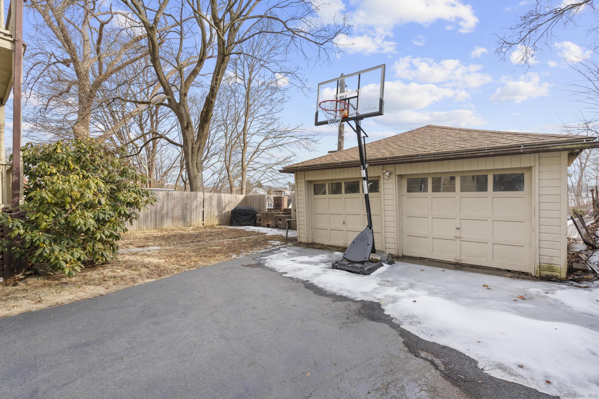 15 Holbrook Place