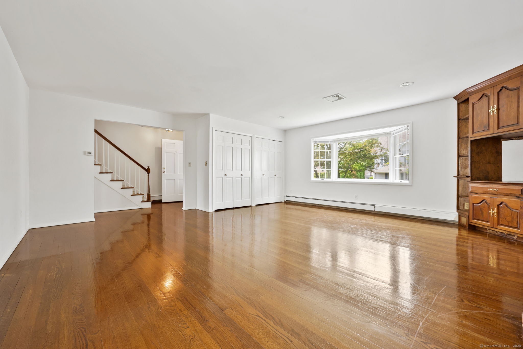 Greenwich, Connecticut 06831, United States, 4 Bedrooms Bedrooms, ,3 BathroomsBathrooms,Residential,Active,175837