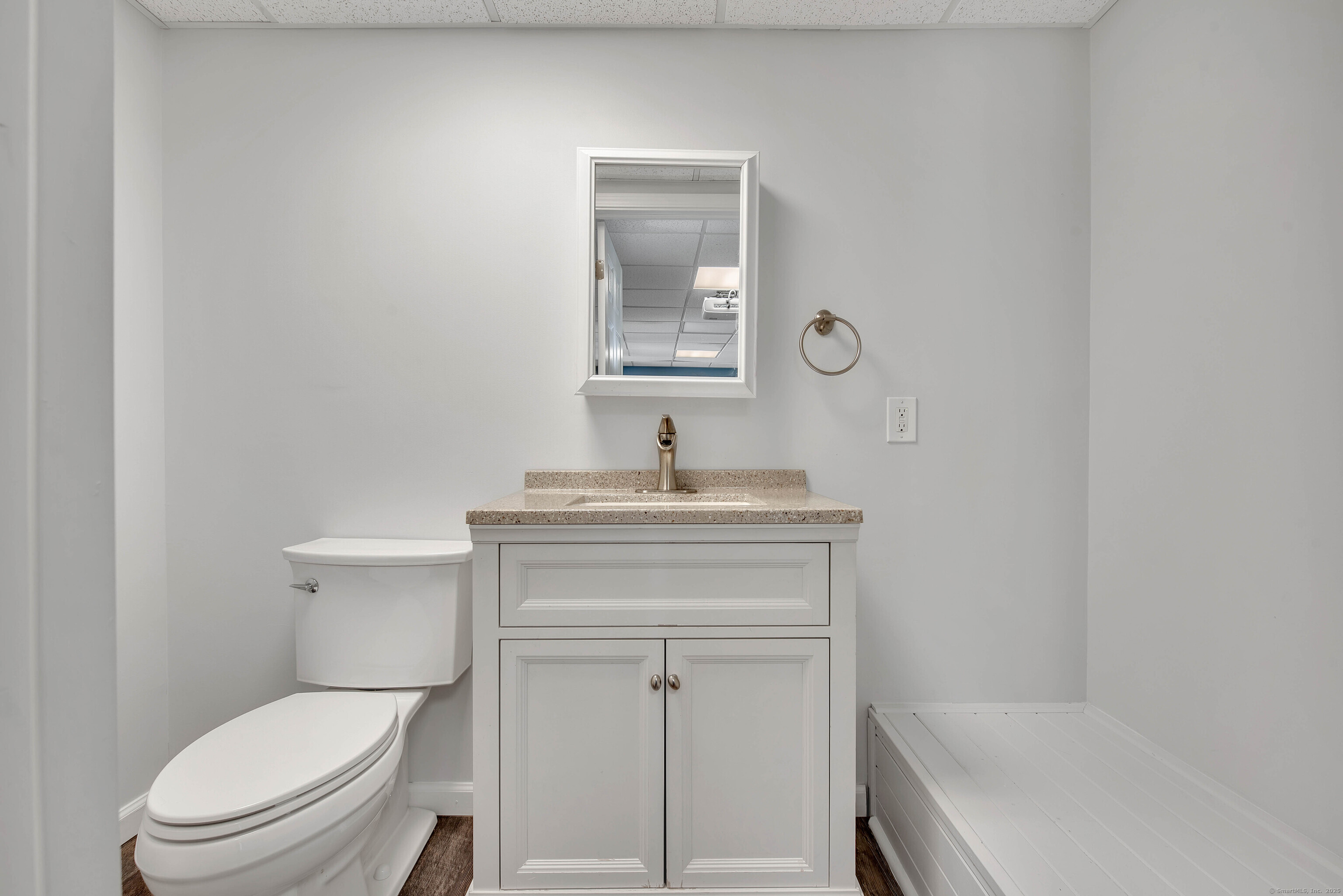 172 Evergreen Lane, Meriden, Connecticut image 21