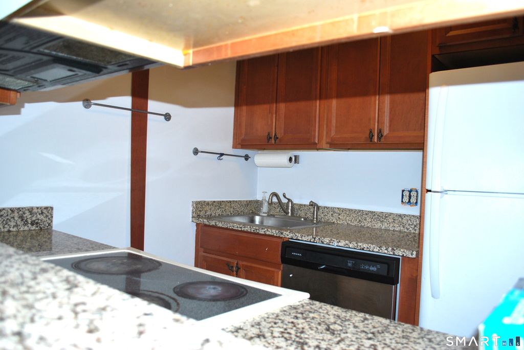 Photo of 87 Glenbrook Road #7G, Stamford, CT 06902 (MLS # 24164697)