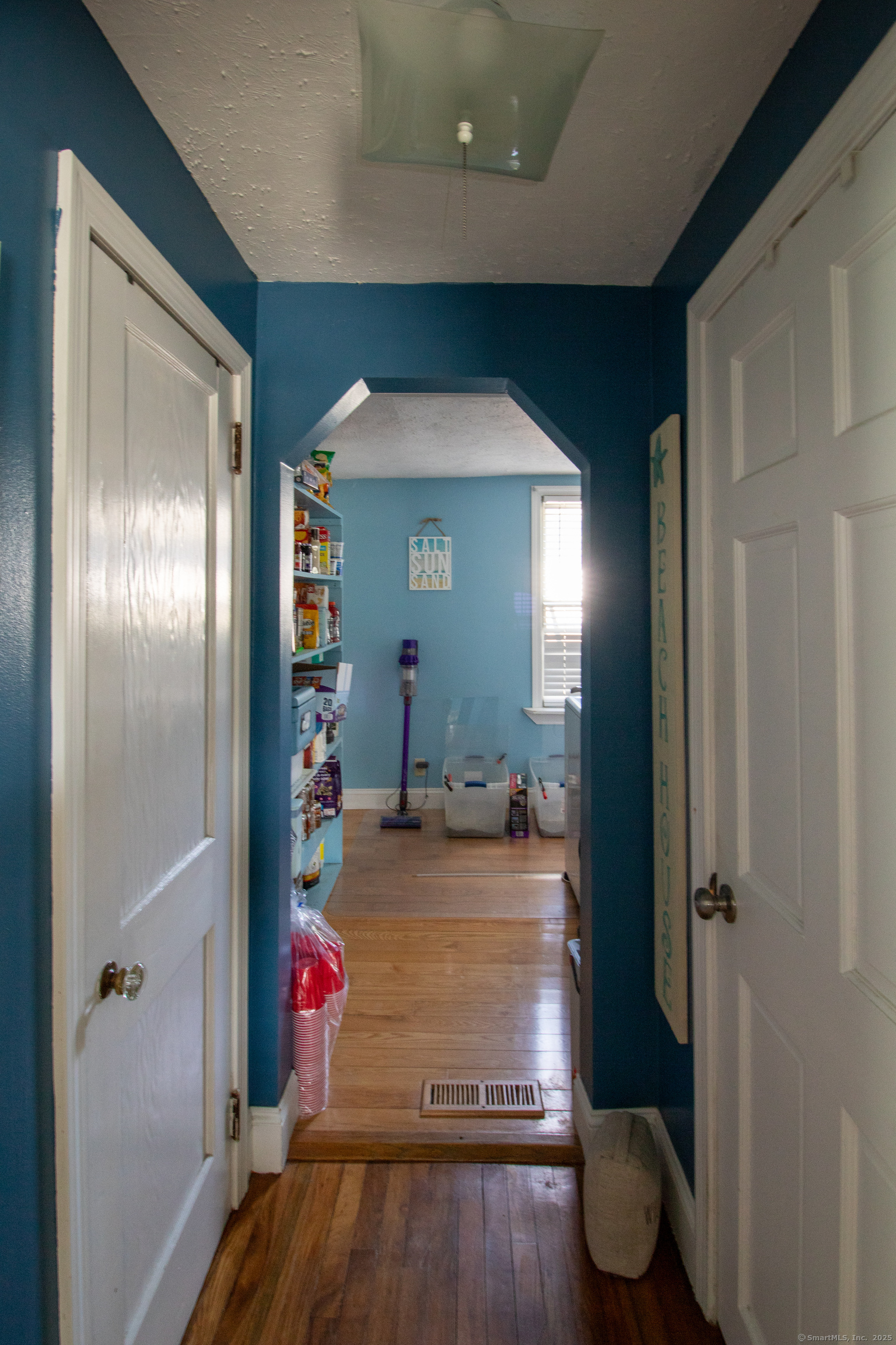 18 Millstone Road West