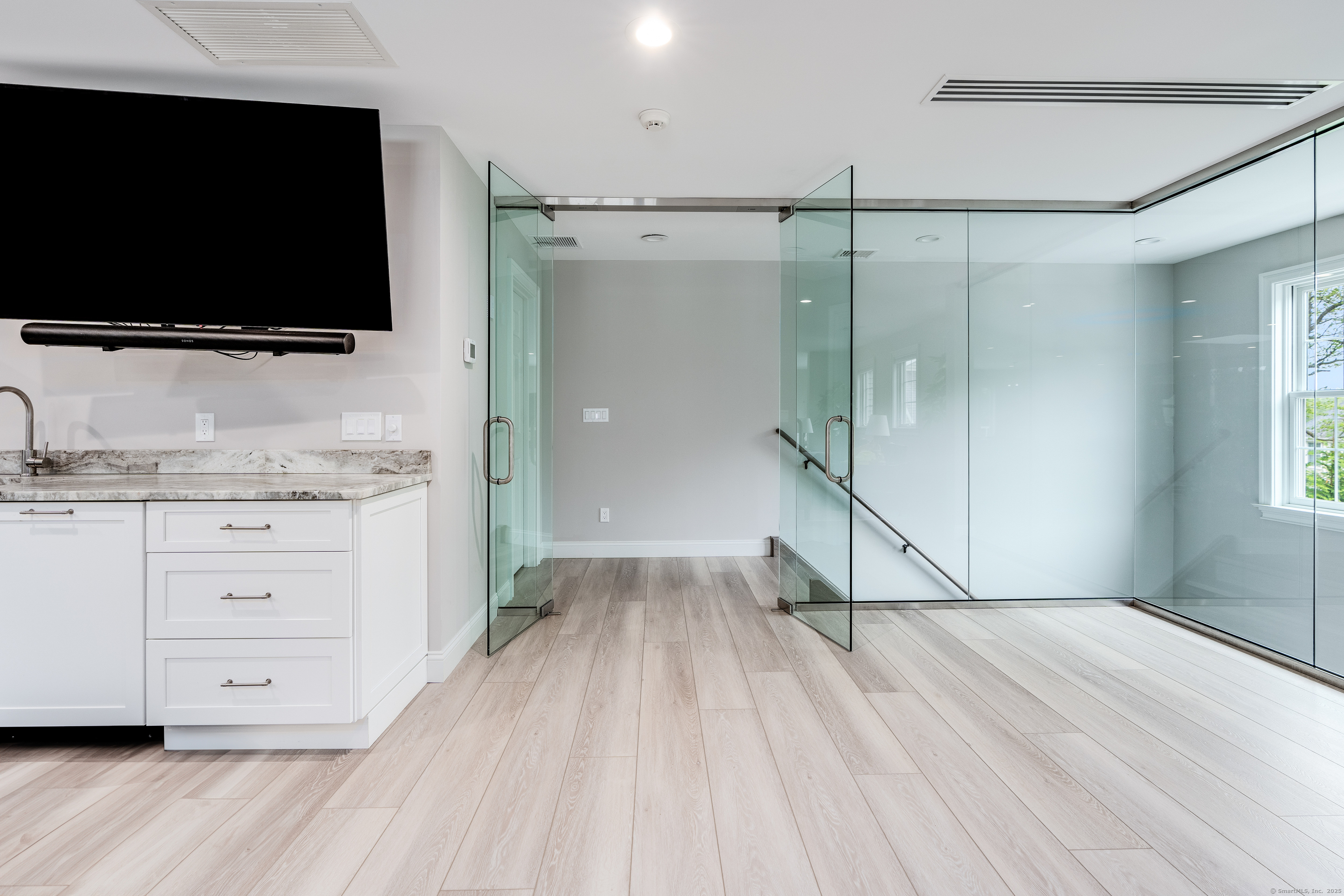 15A Shore Road, Waterford, Connecticut image 30