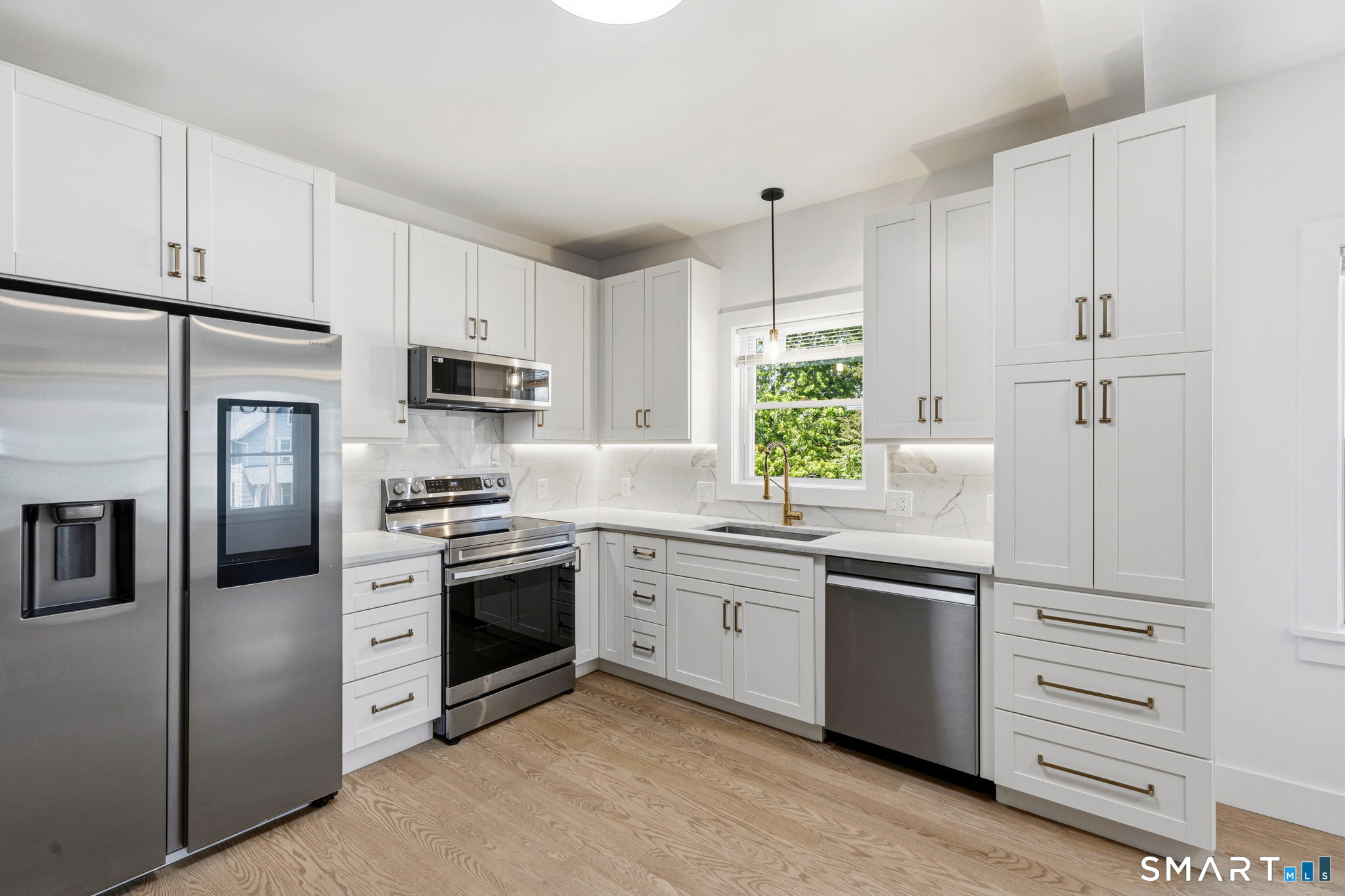 11 Quintard Avenue 1