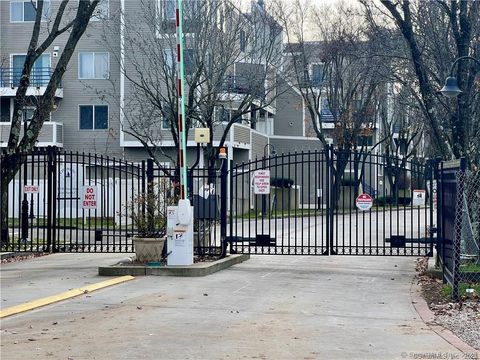 Tiny photo for 127 Harbour Close #127, New Haven, CT 06519 (MLS # 24155401)