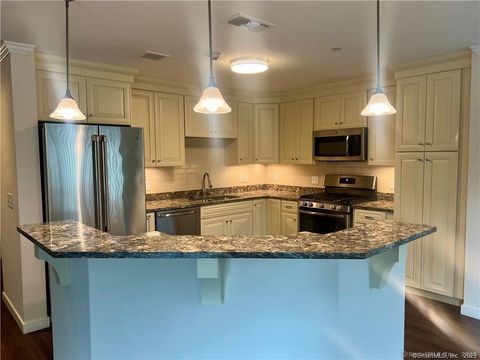 Tiny photo for 127 Harbour Close #127, New Haven, CT 06519 (MLS # 24155401)