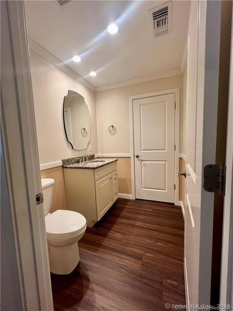 Tiny photo for 127 Harbour Close #127, New Haven, CT 06519 (MLS # 24155401)