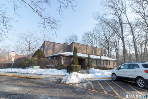 Tiny photo for 150 Towne House Road #150, Hamden, CT 06514 (MLS # 24155117)