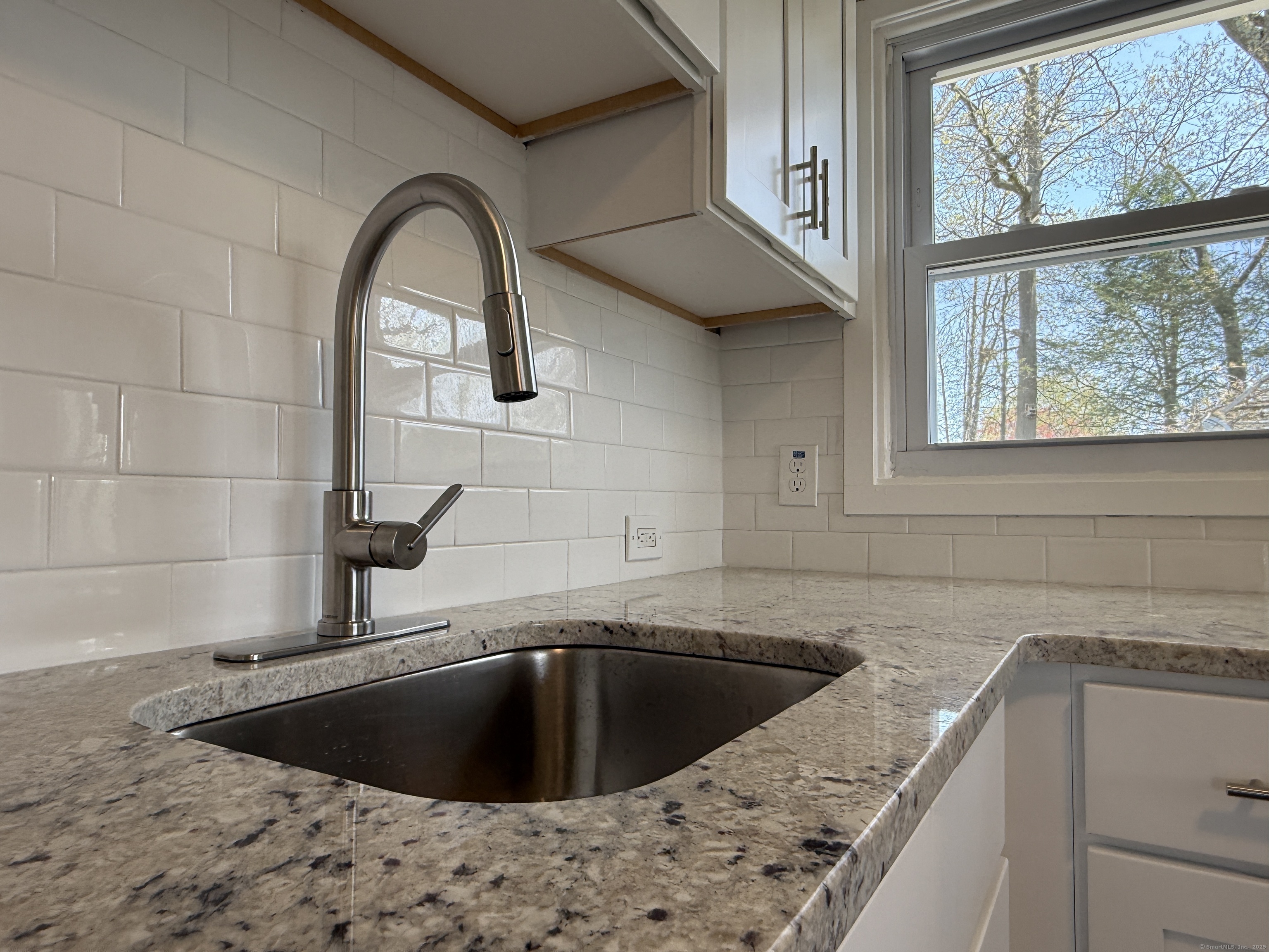 158 Monroe Street, East Hartford, Connecticut image 10