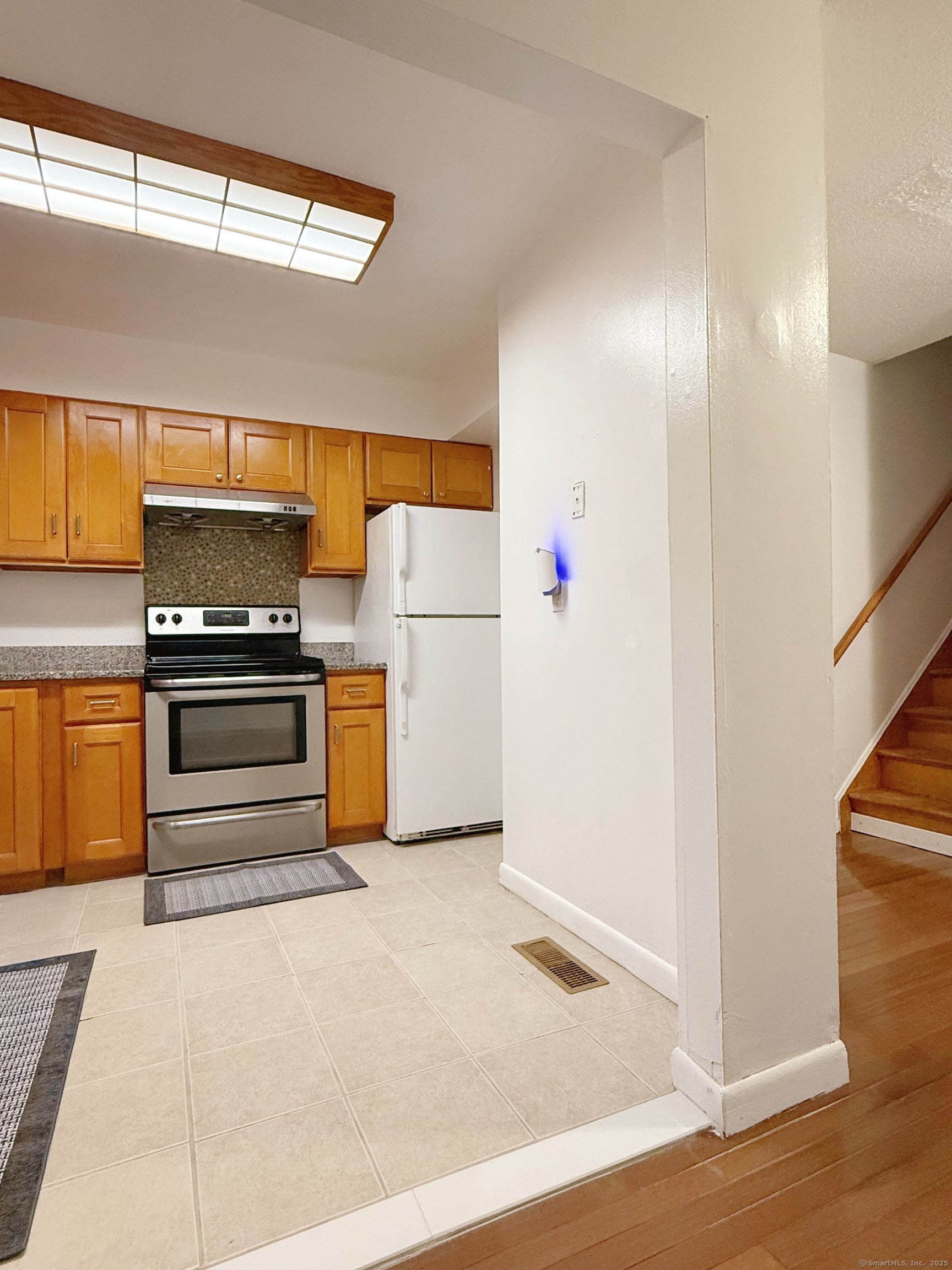 1679 Litchfield Turnpike Apt A