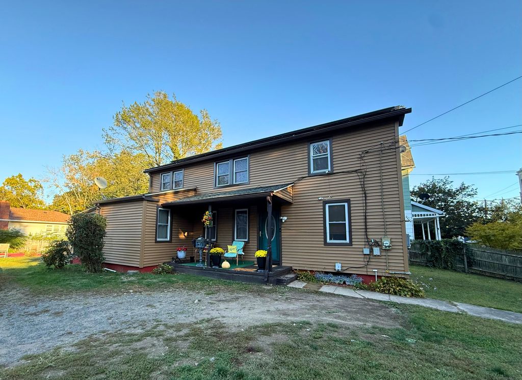 Photo of 57 Austin Street, New Haven, CT 06515 (MLS # 24132957)