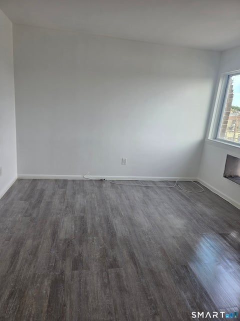 Tiny photo for 345 Benham Avenue #C7, Bridgeport, CT 06604 (MLS # 24213009)