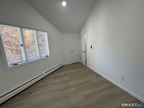 Tiny photo for 4 Earls Court #C, Farmington, CT 06032 (MLS # 24150320)