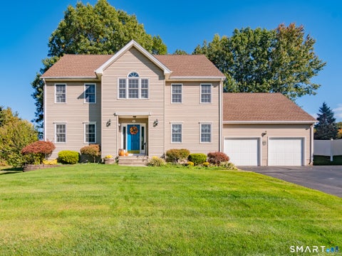 Photo of 6 Cinnamon Road, Newington, CT 06111 (MLS # 24215555)