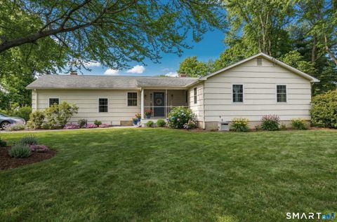 23 Meadowood Lane Old Saybrook CT 06475