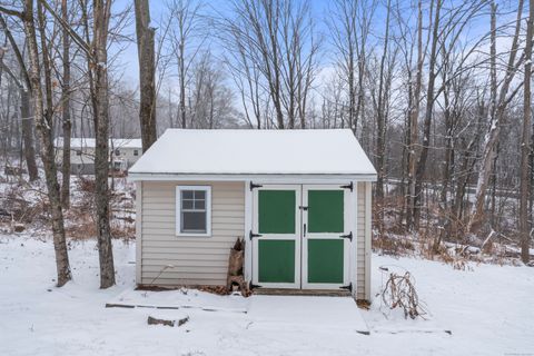 A home in Litchfield