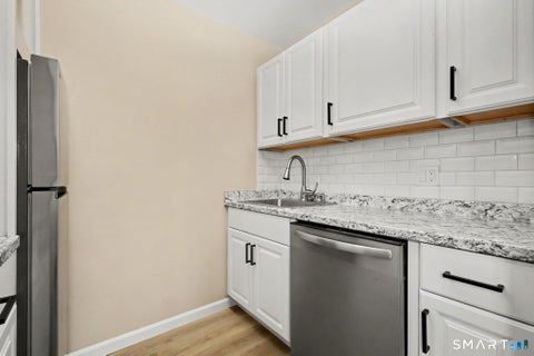 Tiny photo for 15 Linden Pl Place #2, Greenwich, CT 06831 (MLS # 24201075)