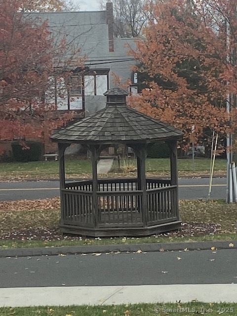 295 Ridge Road 13