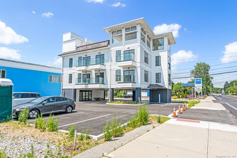 32 Broadway Avenue Stonington CT 06355