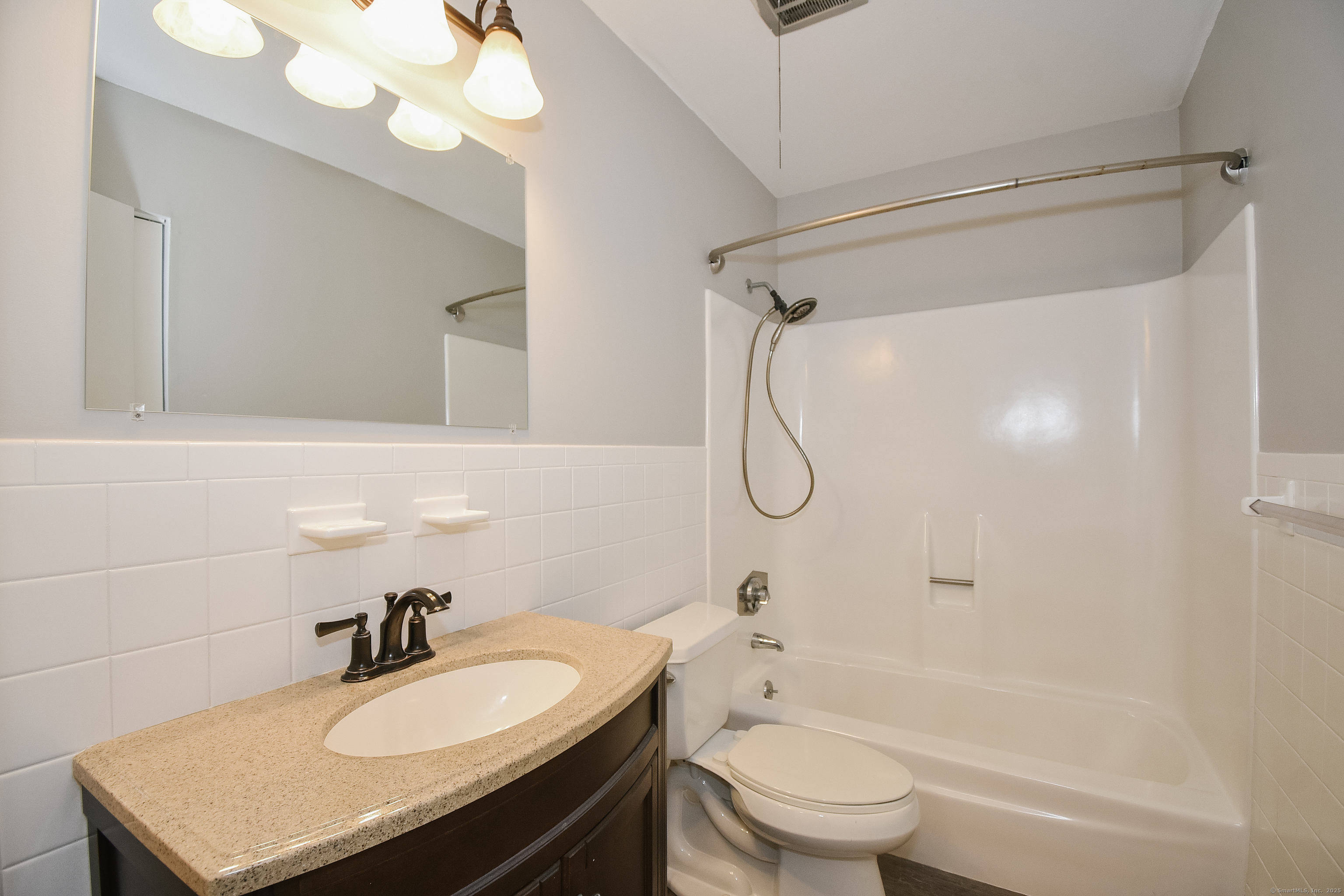 48 Beths Avenue #APT 34, Bristol, Connecticut image 10